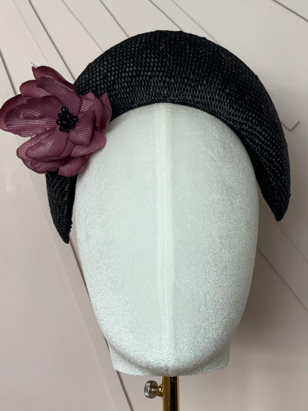 The Claire Halo Headpiece in Black