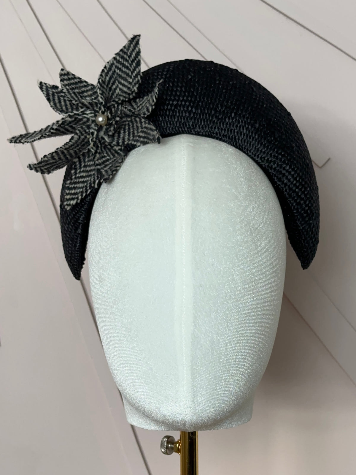 The Claire Halo Headpiece in Black