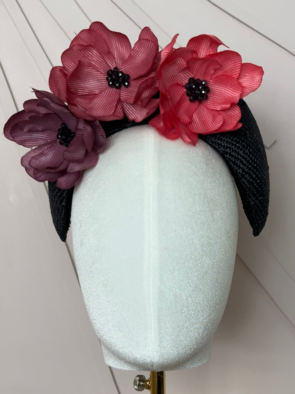 The Claire Halo Headpiece in Black