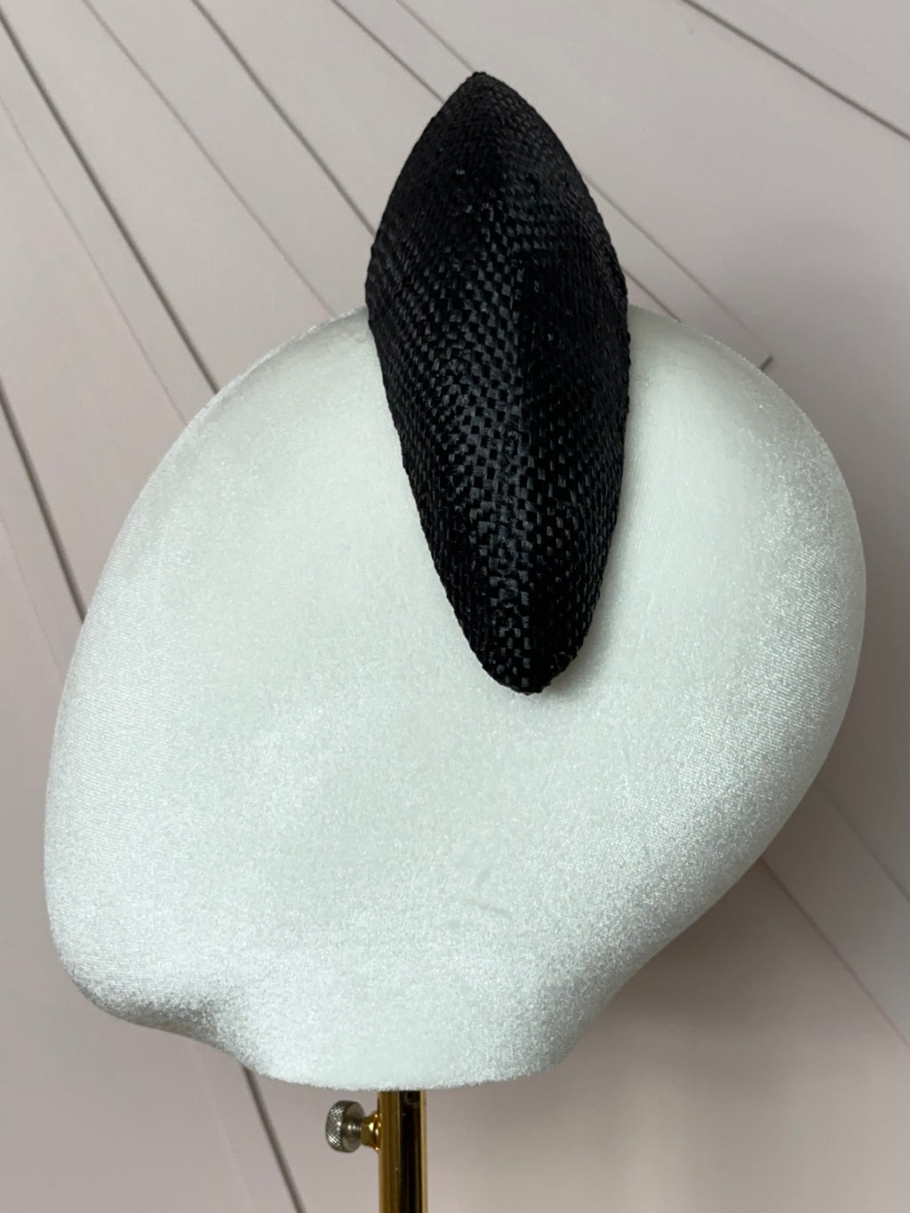 The Claire Halo Headpiece in Black