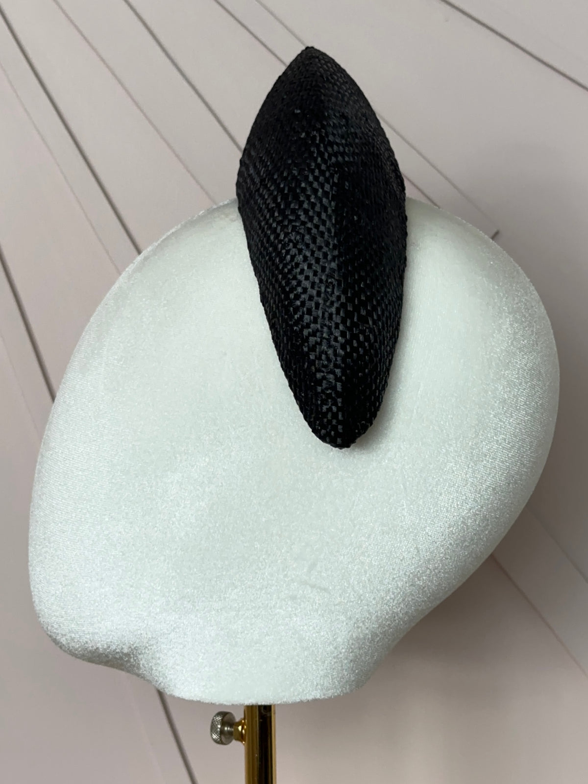 The Claire Halo Headpiece in Black